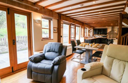 Bleddfa House | Ploony Barn