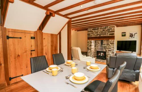 Bleddfa House | Ploony Barn