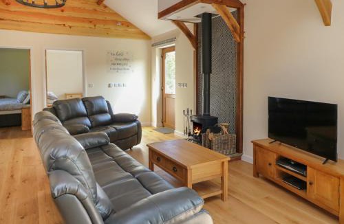 Bleddfa House | Ploony Hill Cabin