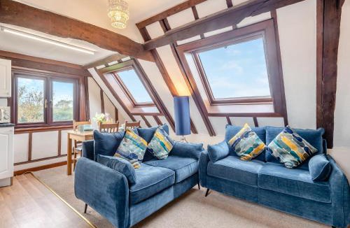 Colchester House | Plover - Uk48174