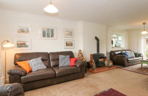 Longford House | Plum Hill