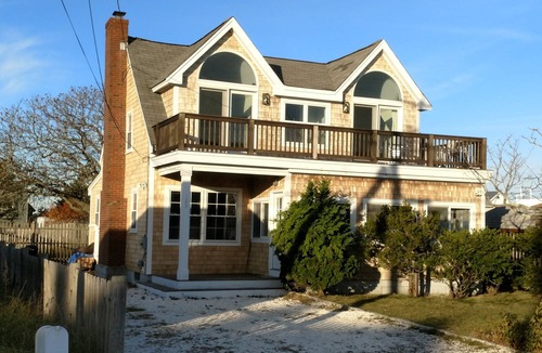 Newbury House | Plum Island Beach Cottage!