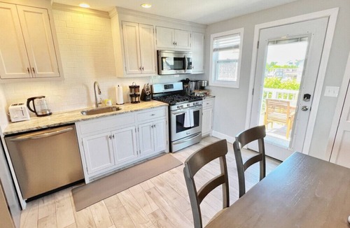 Newbury Condo | Plum Island Sunkisser: Beachfront & Views! Condo