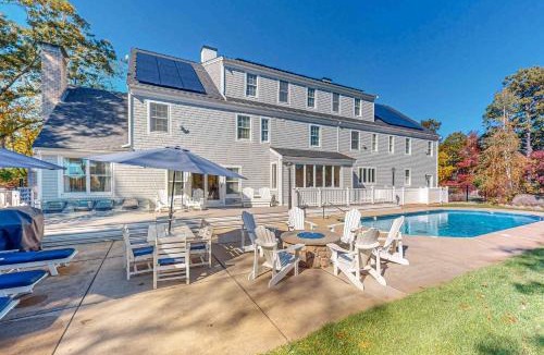 West Barnstable House | Plum Paradise
