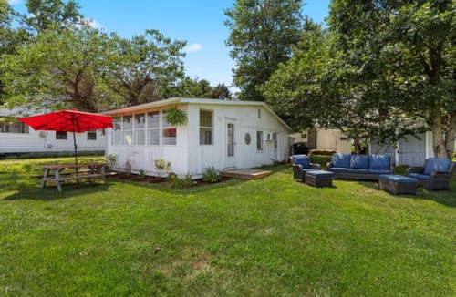 Barstow House | Plum Point Cottage #15