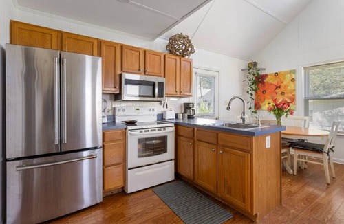 Barstow House | Plum Point Cottage #14