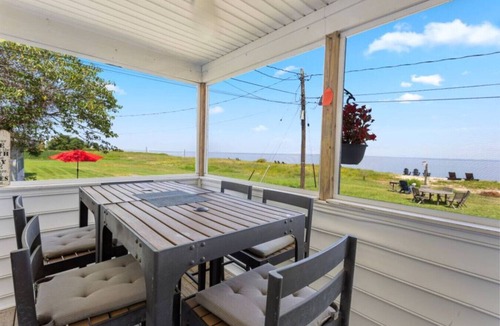 Barstow House | Plum Point Cottage #14