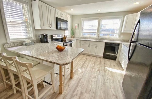 Newbury Condo | Plum Royale Jr: Cozy Plum Is. home w/beach access
