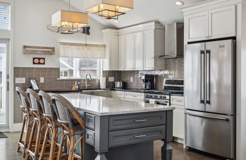 Newburyport House | Plum Time | Water Views | Decks | Walk to Basin