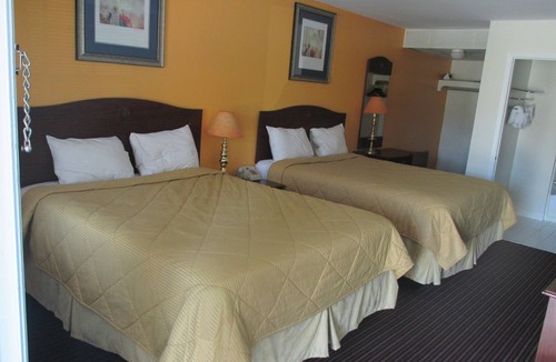 Williamstown Hotel | Plum Tree Inn