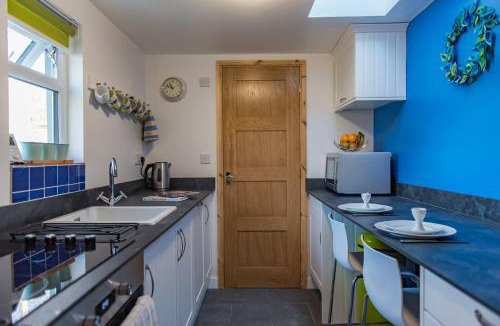 Stuppington House | Plumcot Halt by Bloom Stays