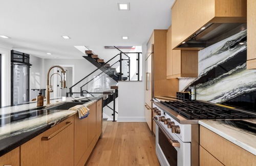 Talbot's Corner House | Plunge Pool + Elevator + Outdoor Kitchen | Near Downtown | Sunrise in the City