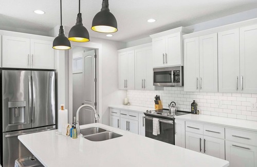 St. Augustine House | Plunge Pool, Pack N Play, BBQ, Walk Downtown