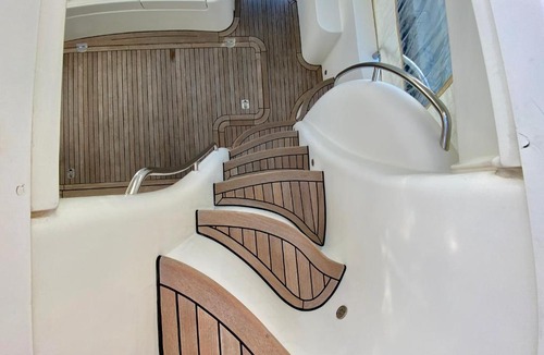 Cap d'Agde Boat Rental | PLUSDREAM