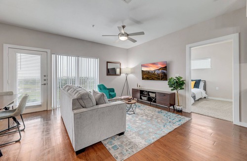 Cedar Park Apartment | Plush 2Br Cal King Suite Close to Everything