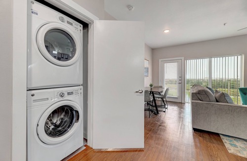 Cedar Park Apartment | Plush 2Br Cal King Suite Close to Everything