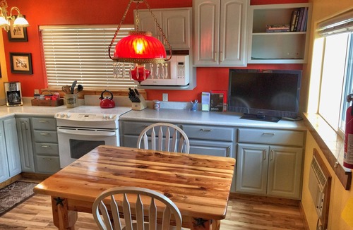 Plush House | Plush Bunkhouse Hart Mountain