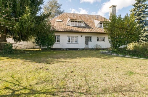 Orrius Villa | Plush Villa in Orrius with Private Swimming Pool