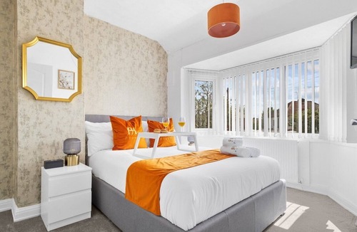 Olton House | Pluxa Calendula Nectar