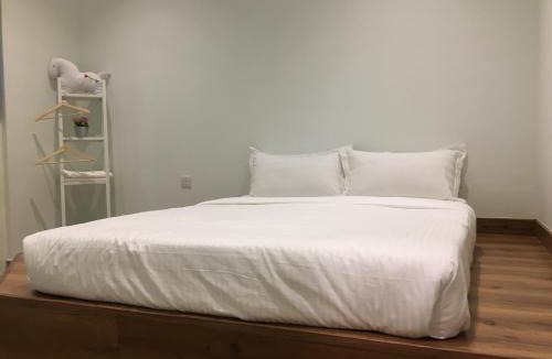 Taman Jubilee House | PM Octagon Ipoh Duplex Suite (4-12paxs)