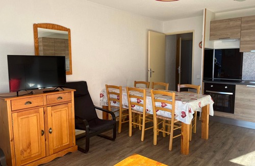 Gouaux-de-Larboust Apartment | PMR T3 Apartment in Peyragudes, near slopes, Spassio access, pets allowed