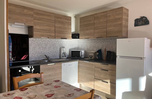 Gouaux-de-Larboust Apartment | PMR T3 Apartment in Peyragudes, near slopes, Spassio access, pets allowed