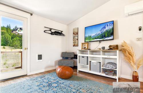 Philomath Apartment | PNW Scenic Loft with Kitchenette