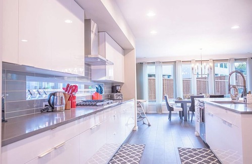 Port Orchard House | PO3: Novelty Villa: