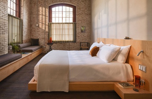 Hudson Hotel | Pocketbook Hotel and Bath