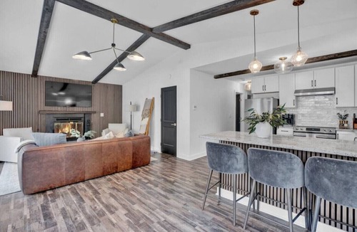 Pocono Summit House | Pocono Chalet| Hot Tub| Firepit