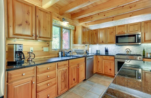 Damascus House | Pocono Dog-Friendly Home on Delaware River with Large Hot Tub!