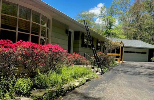 Stroudsburg House | Pocono dreams