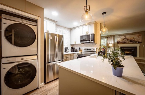 East Stroudsburg House | Pocono Mountains Hideaway - 2 Bedroom, 2.5 Bath, private townhome with wood-burning fireplace
