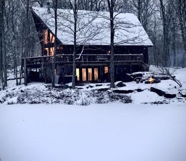 Cresco House | Pocono Mountain Retreat
