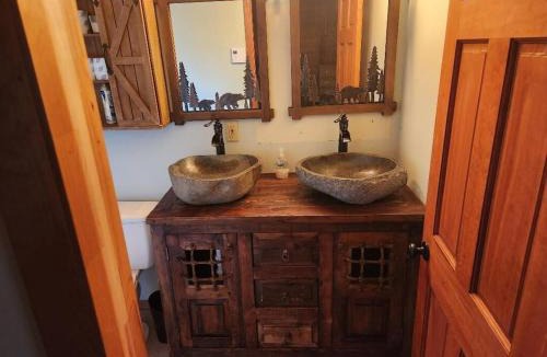 Cresco House | Pocono Mountain Retreat