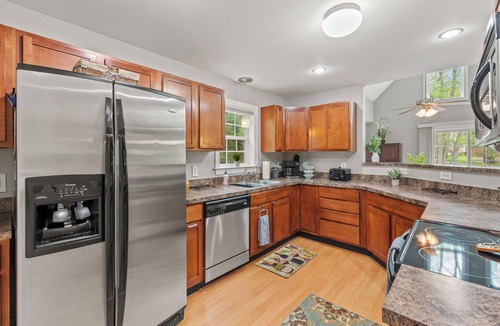 Lake Harmony Estates Ski Chalet | Pocono Retreat | Summer Beach Access + Mins to Big Boulder | Chalet on Chalet