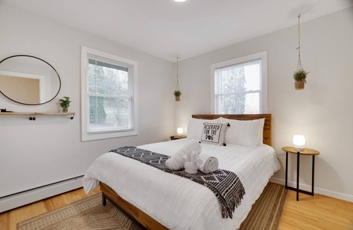 Kresgeville House | Pocono Villa w/Indoor Pool, Pets +, 8 Guests