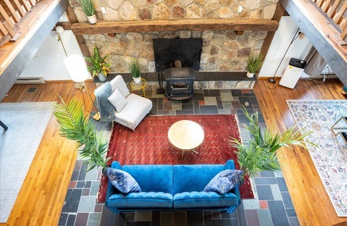 Sciota Cabin | *Poconos Cave Indoor Heated Pool/Private Pond*