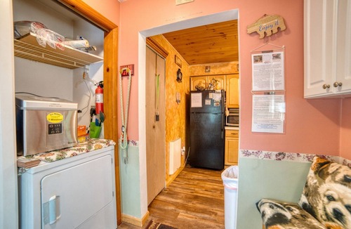 Greentown House | Poconos Hideaway - 1mi to Lake - Firepit - Pets OK