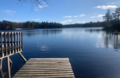Long Pond House | Poconos Lake House Near Ski Resort