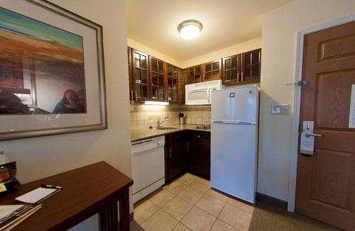 Minisink Hills Apartment | Poconos Studio Suite w/Kitchenette | Free Breakfast