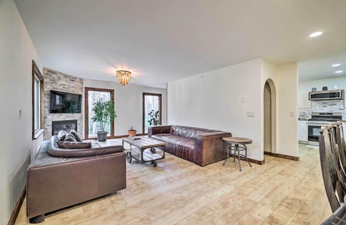 Stroudsburg House | Poconos Vacation Home w/Deck & Fire Pit