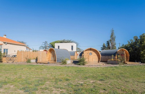 Saint-Andre Cabin | Pod Anis Cabin with Air Conditioning