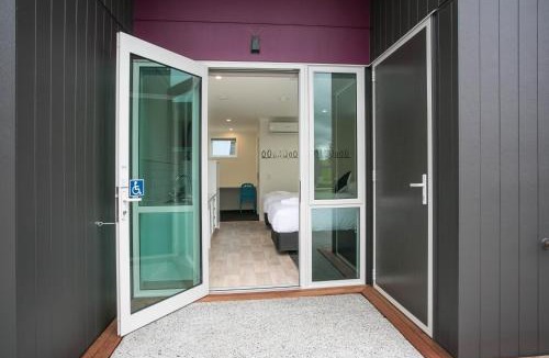 Cambridge Hotel | Podium Lodge