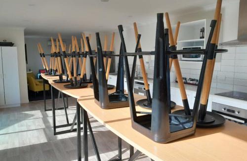 Cambridge Hotel | Podium Lodge