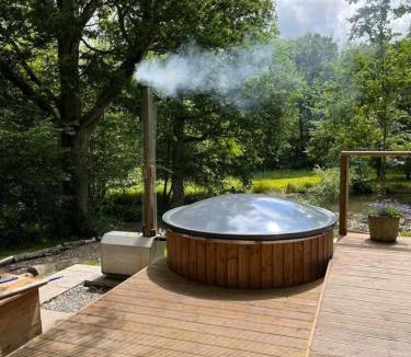 Balcombe Ski Chalet | Pods At Buckland's Glamping