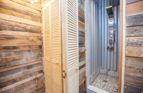 Little Tokyo Hostel | PodShare DTLA Arts District - Hostel