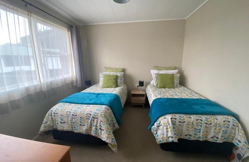 Owhata House | Poet's Corner