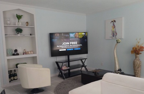 Iowa Apartment | Poetry Apartment