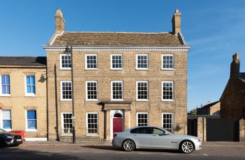 Ely Apartment | Poets 24